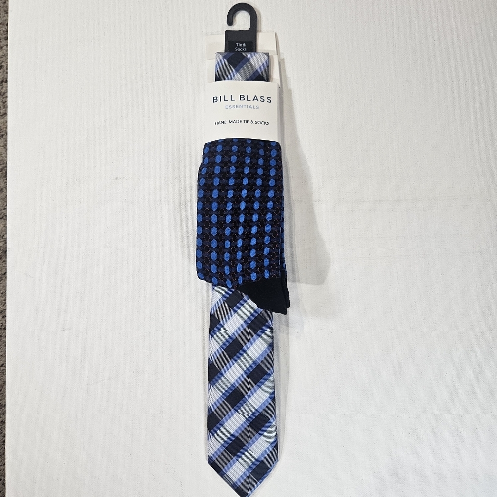 Bill Blass Tie And‎ Socks Handmade Blue Purple Mens Essentials Luxury Dress Wear
